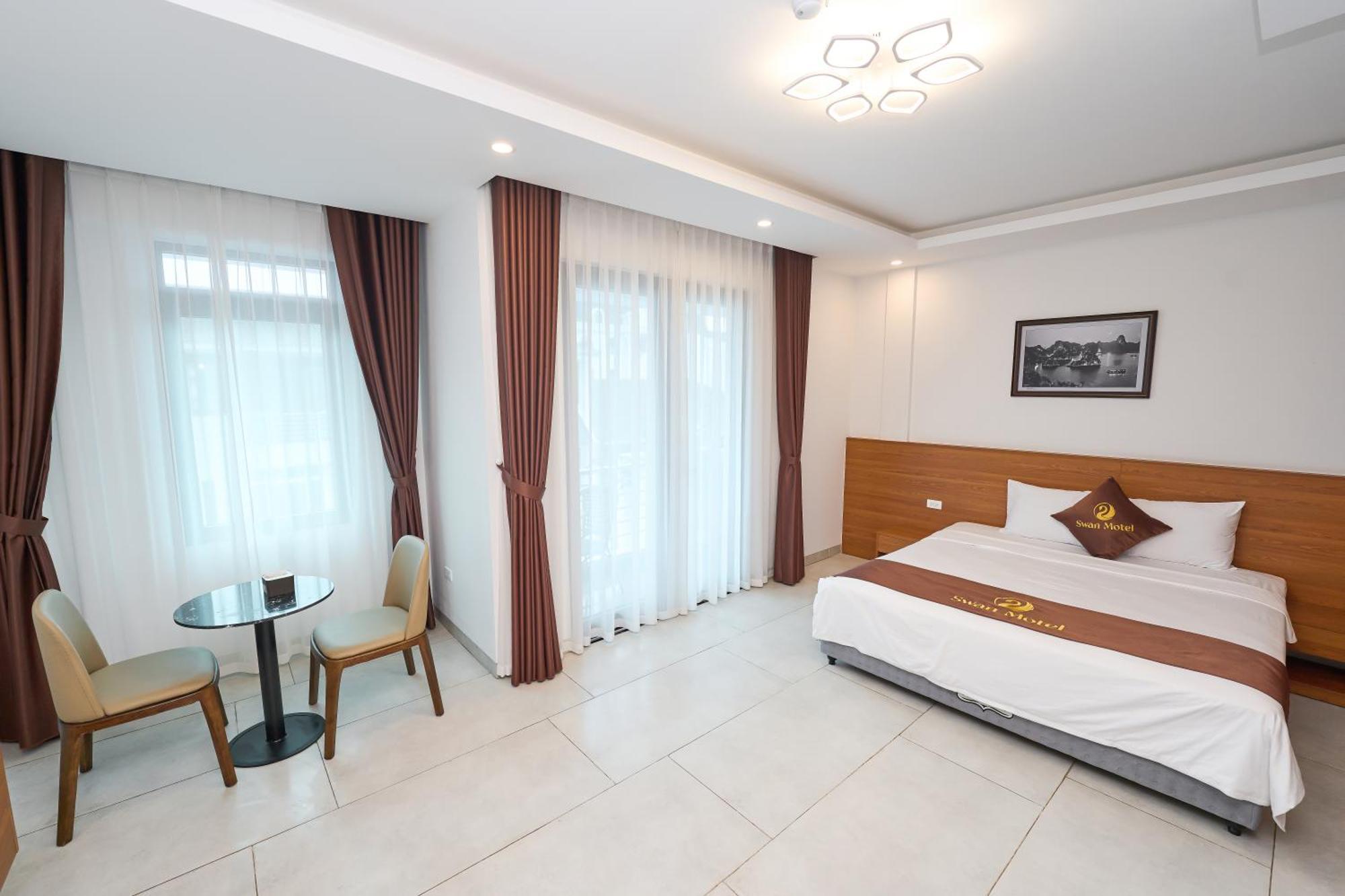 Swan Motel Ha Long Bagian luar foto