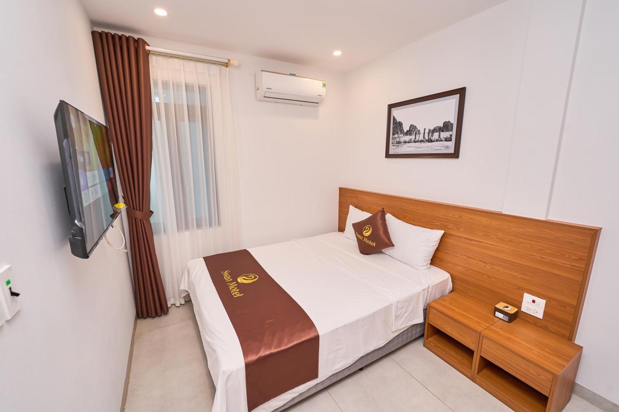 Swan Motel Ha Long Bagian luar foto